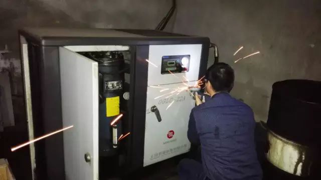上海碩吉電動機(jī)保護(hù)器在空壓機(jī)上的運(yùn)用